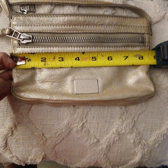 Fossil Metallic Gold Small Crossbody Purse Zip Closure Shoulder Bag Leather - Picture 8 of 9